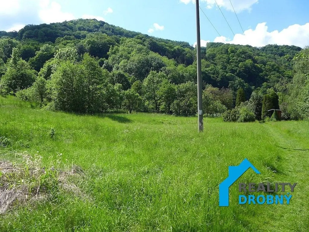 Pronájem pozemku 3534 m², Malá Veleň