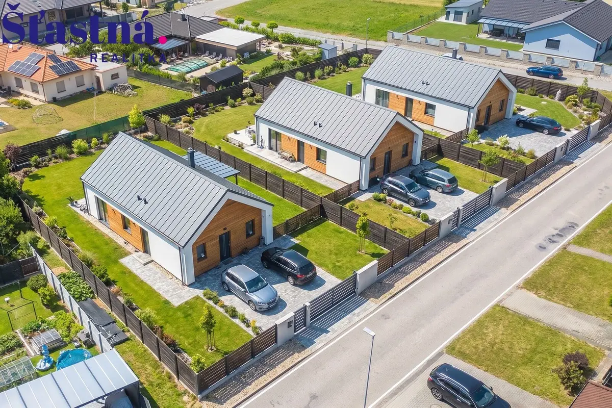 Prodej pozemku 1010 m², Třebín · Dubné