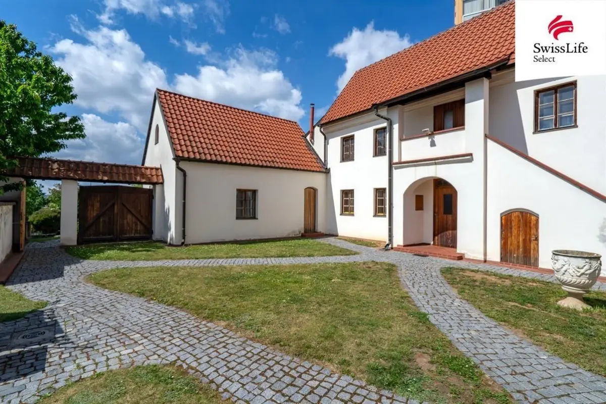 Prodej nemovitosti 176 m², K Bohnicím · Troja