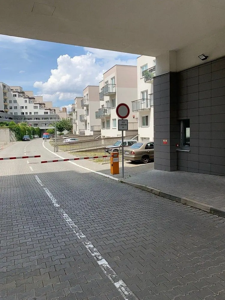 Pronájem nemovitosti 2 m², Geologická · Hlubočepy