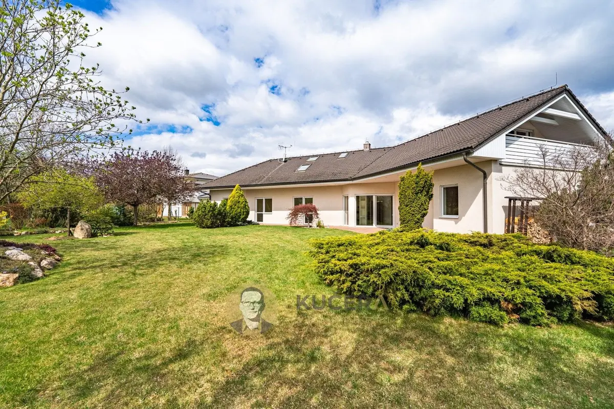 Prodej domu 488 m², Skřivanová · Zdiměřice u Prahy · Jesenice