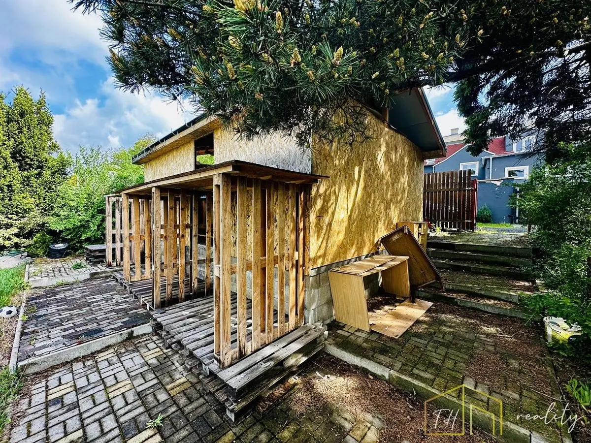 Prodej pozemku 432 m², K. H. Borovského · Dubí-Pozorka · Dubí
