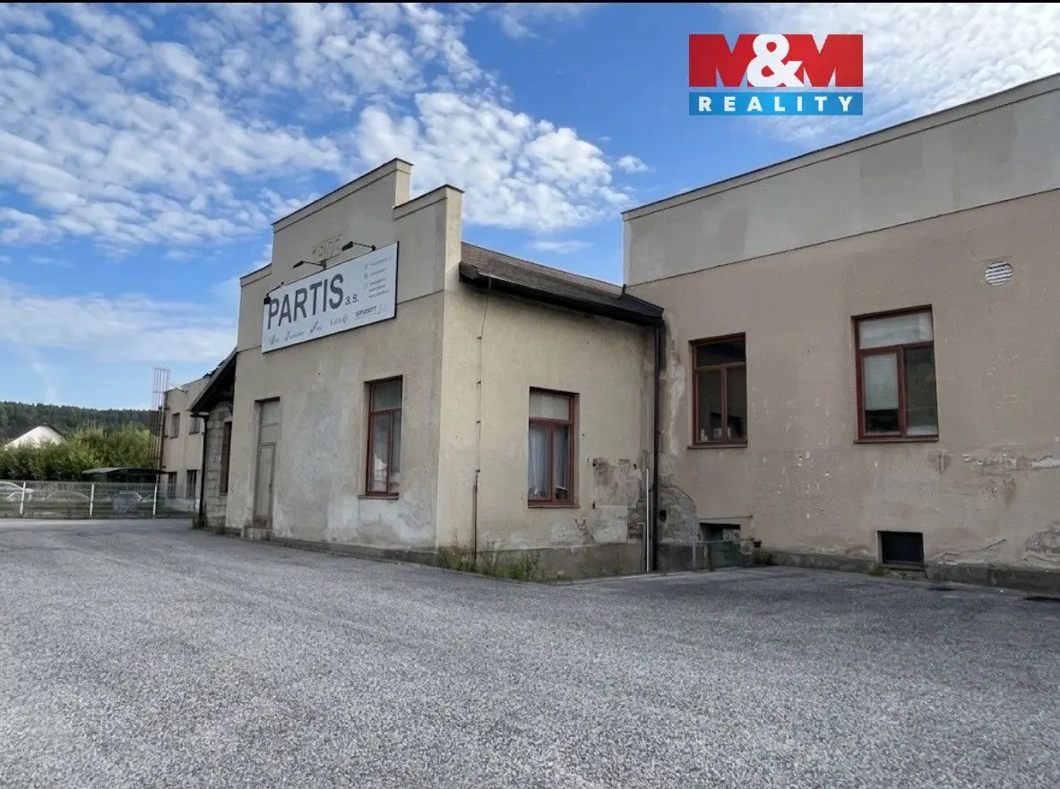 Pronájem komerčního prostoru 1500 m², Suchovršice