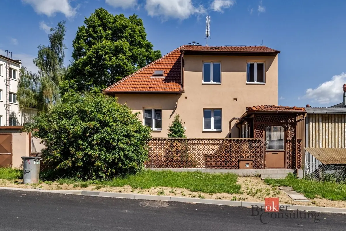 Prodej komerčního prostoru 148 m², Na Stínadlech · Písek