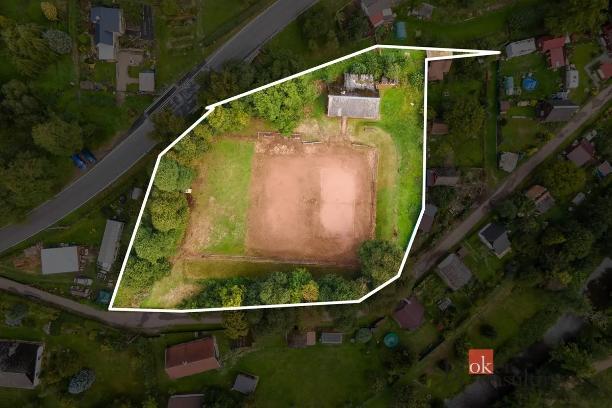 Prodej pozemku 4083 m², Hrádek u Znojma · Hrádek