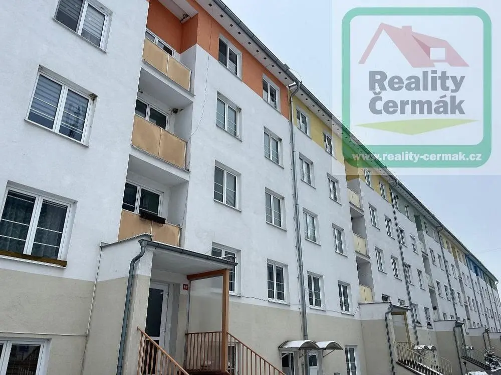 Pronájem bytu 3+1 80 m², Pod Makovým vrchem · Holýšov