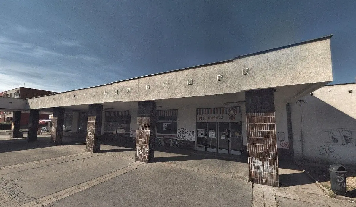 Pronájem komerčního prostoru 1426 m², Bratří Čapků · Žatec