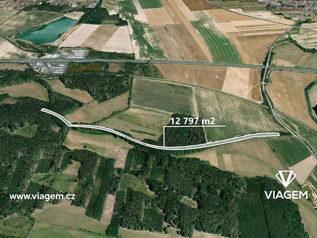 Prodej pozemku 1999 m², Sokoleč