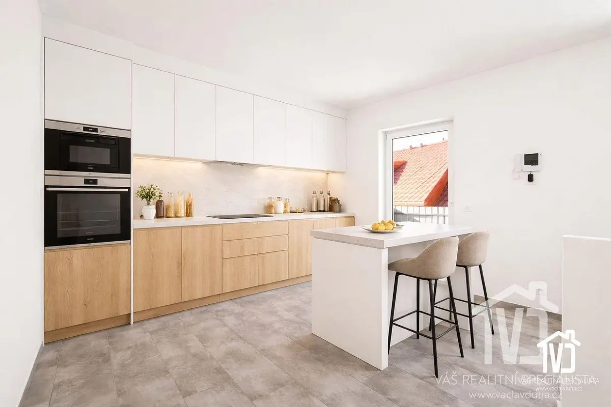Prodej bytu 2+1 58 m², 9. května · Hořovice