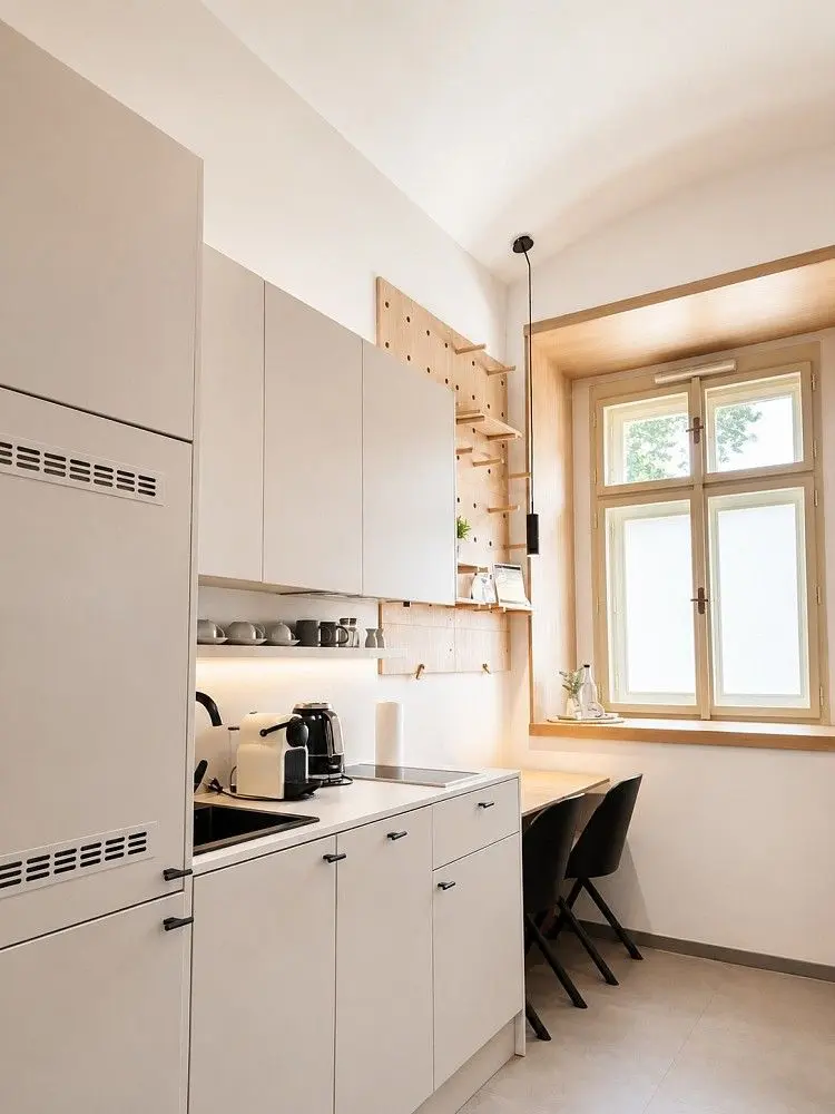 Prodej bytu 1+kk 26 m², Prvního pluku · Karlín