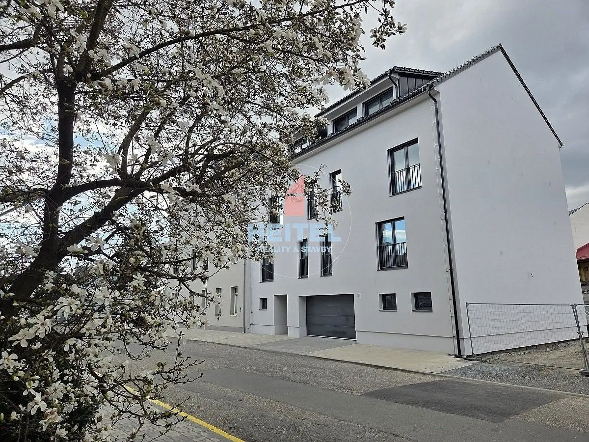 Pronájem bytu 2+kk 41 m², Želivského · Staré Hodolany a Bělidla · Olomouc