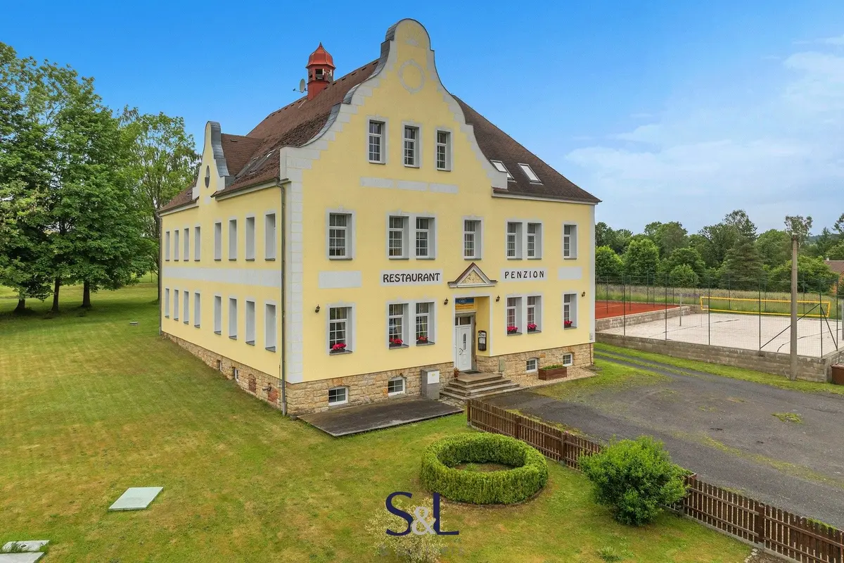 Prodej komerčního prostoru 919 m², Mikulášovice