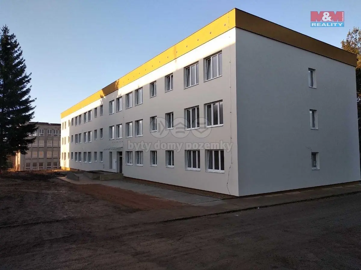 Prodej domu 2500 m², Strašice