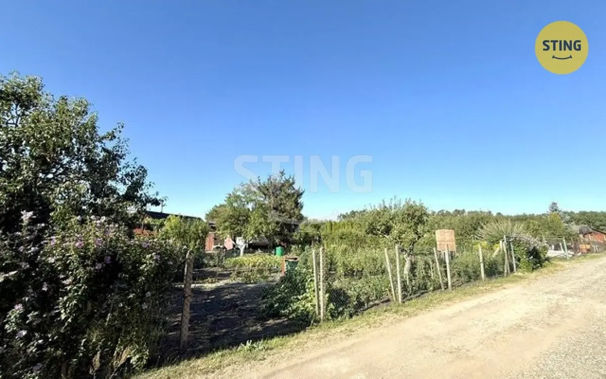 Prodej pozemku 261 m², Nádražní řádek · Hodonín