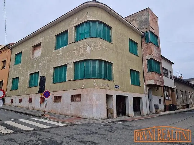 Prodej komerčního prostoru 563 m², Komenského · Uherský Brod