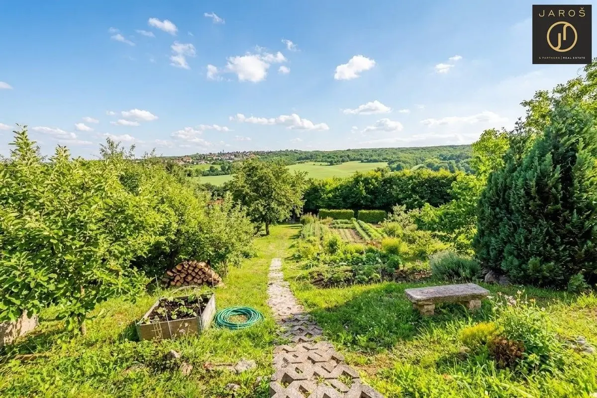 Prodej nemovitosti 25 m², Švermovská · Brandýsek