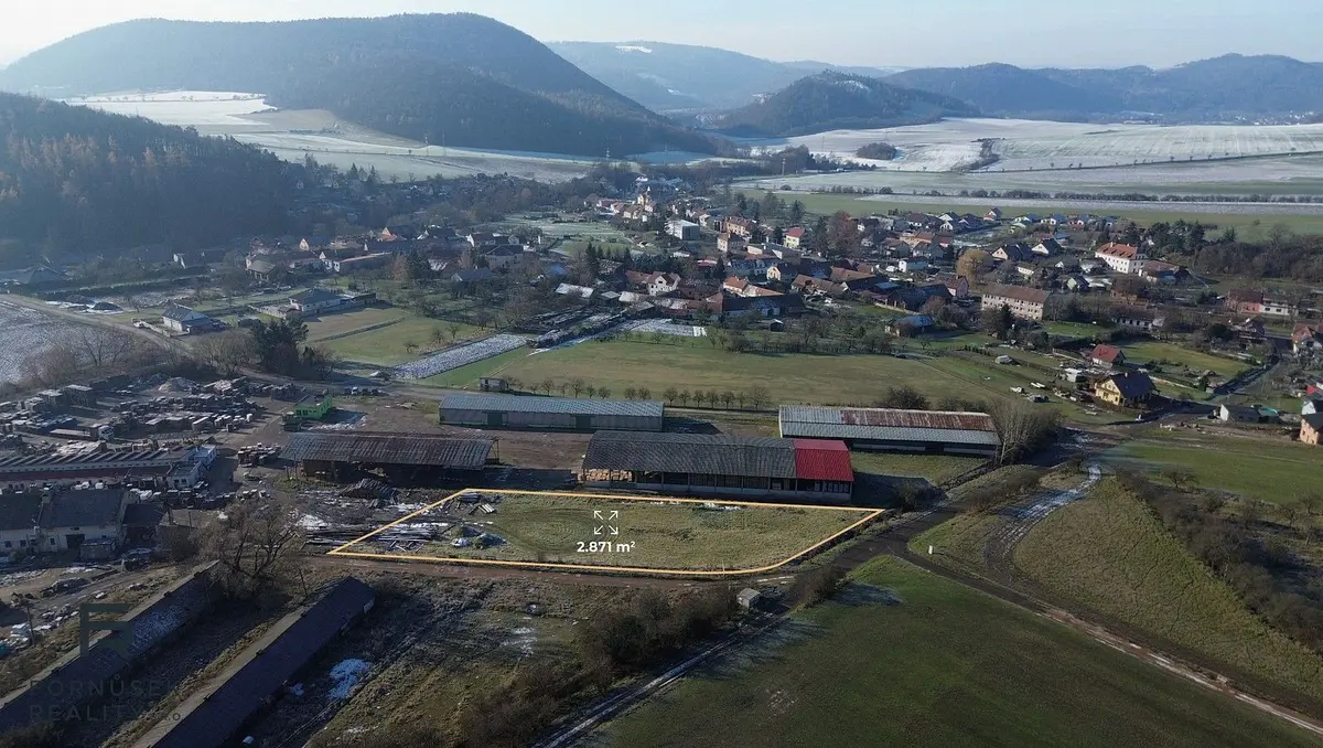 Pronájem pozemku 2871 m², Lomnička u Tišnova · Lomnička
