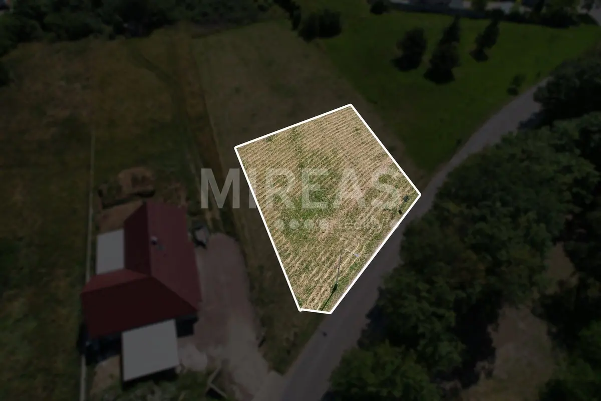 Prodej pozemku 686 m², Debřská · Kosmonosy