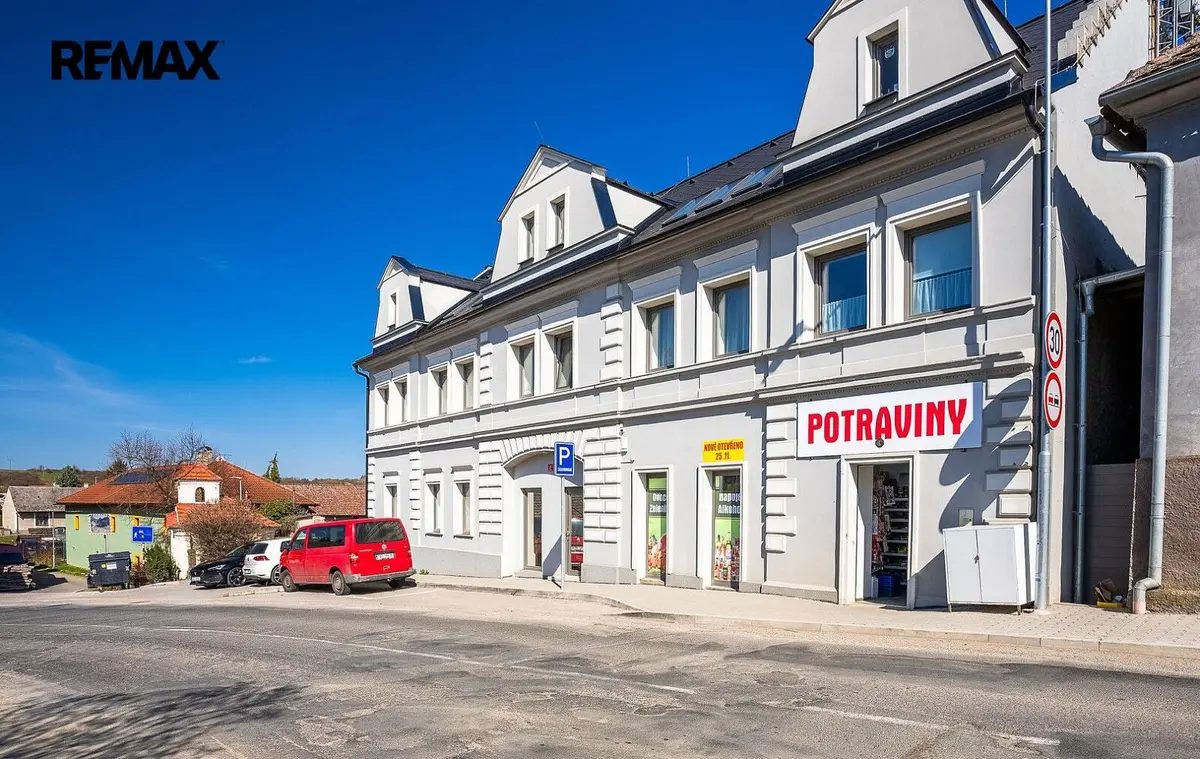 Prodej komerčního prostoru 74 m², Karlštejnská · Chýnice