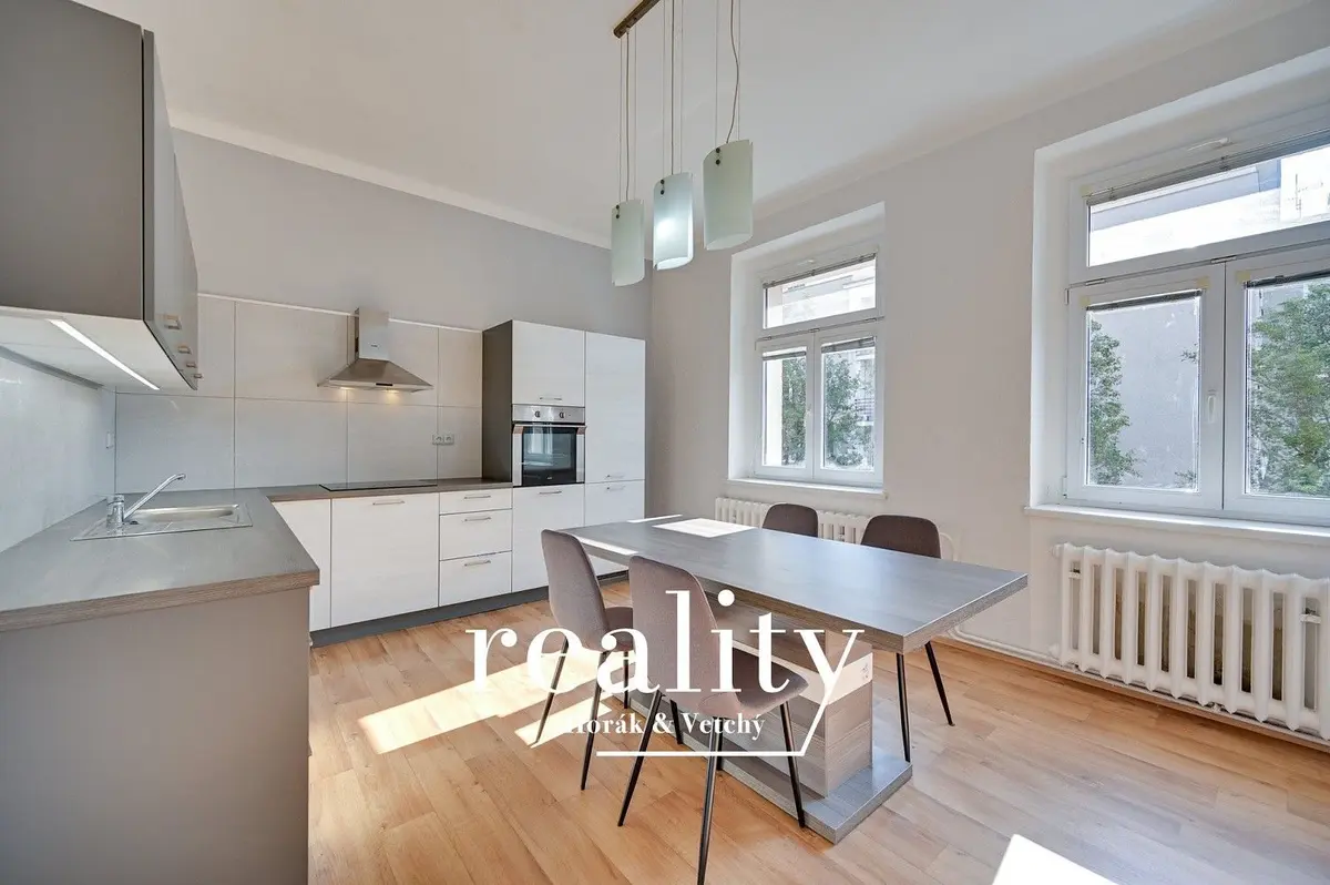 Prodej bytu 2+1 90 m², Dukelská · Nové Hodolany · Olomouc