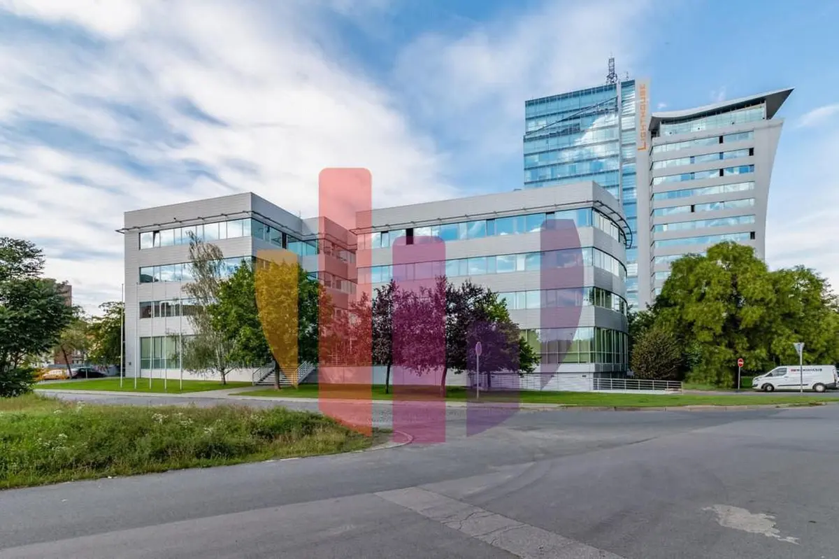 Pronájem komerčního prostoru 478 m², Jankovcova · Holešovice