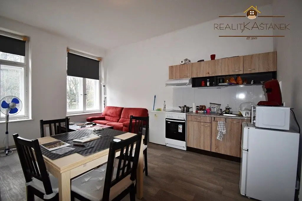 Pronájem bytu 2+kk 39 m², Budovatelů · Centrum · Jablonec nad Nisou