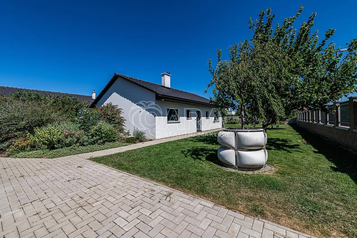 Prodej domu 111 m², Vojkovice u Kralup nad Vltavou · Vojkovice