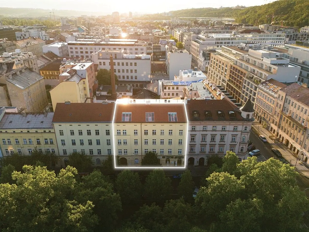 Prodej komerčního prostoru 224 m², Karlín
