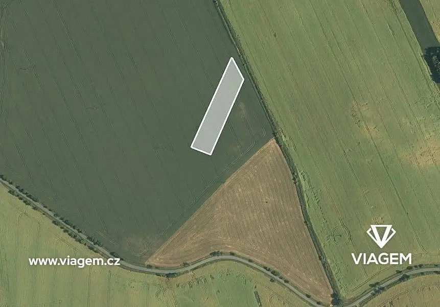 Prodej pozemku 2252 m², Všechovice