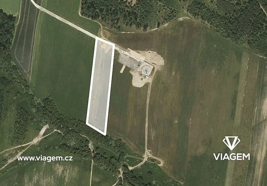 Prodej pozemku 3234 m², Melč
