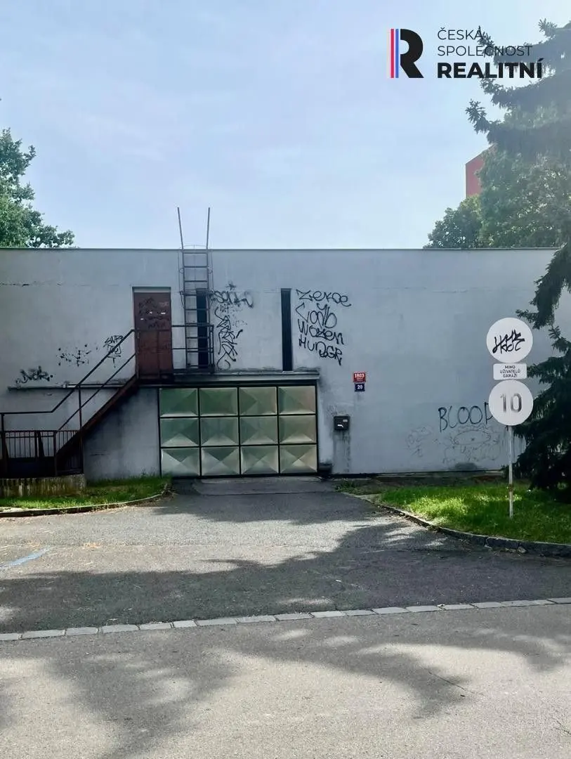 Pronájem nemovitosti 19 m², Kobylisy