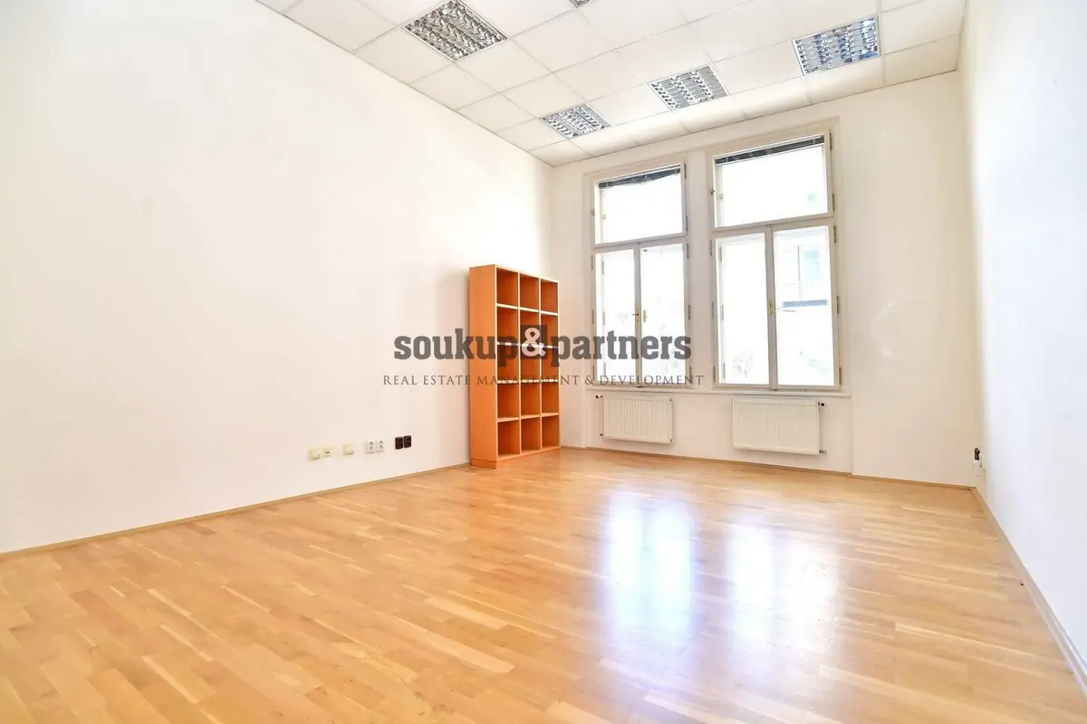 Pronájem komerčního prostoru 26 m², Pobřežní · Karlín