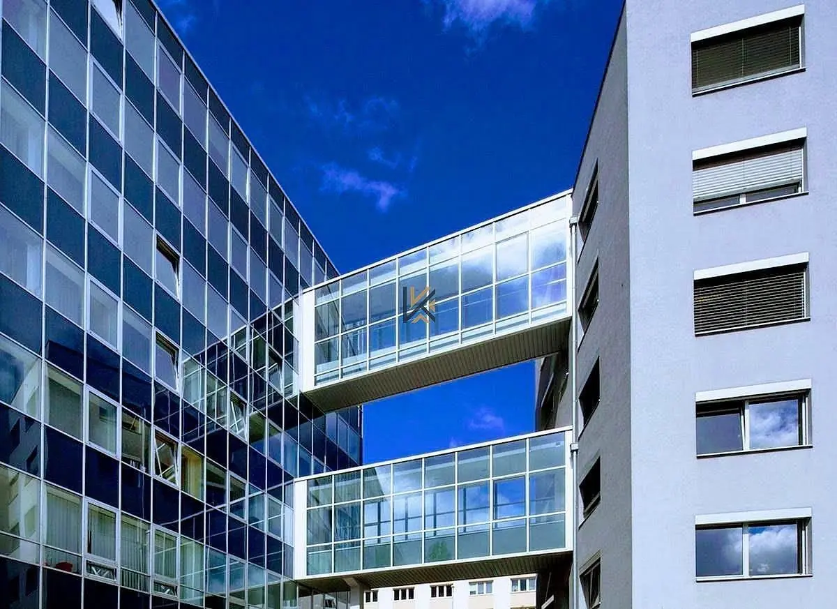 Pronájem komerčního prostoru 183 m², Kubánské náměstí · Vršovice