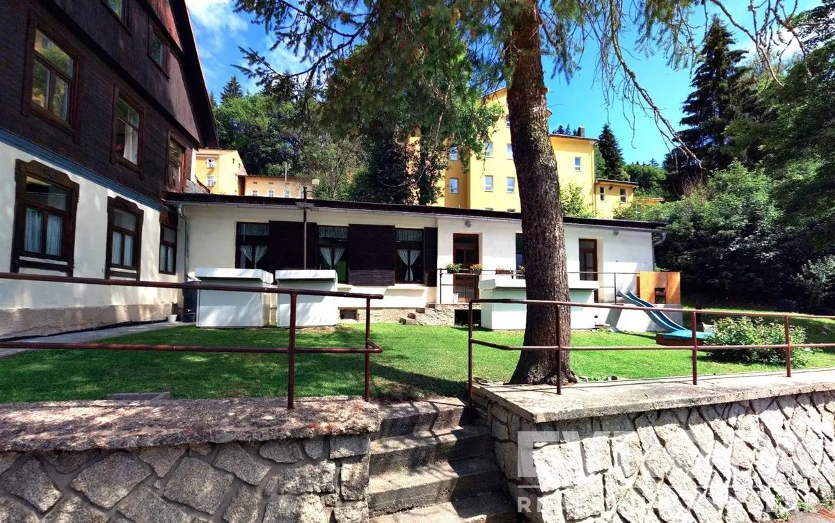 Pronájem komerčního prostoru 156 m², Dolní promenáda · Janské Lázně