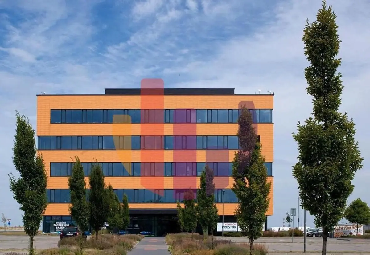 Pronájem komerčního prostoru 152 m², Sezemická · Horní Počernice