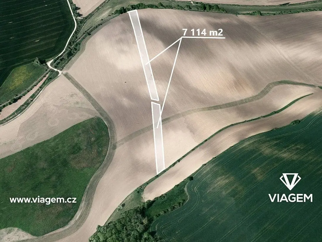 Prodej pozemku 2371 m², Násedlovice