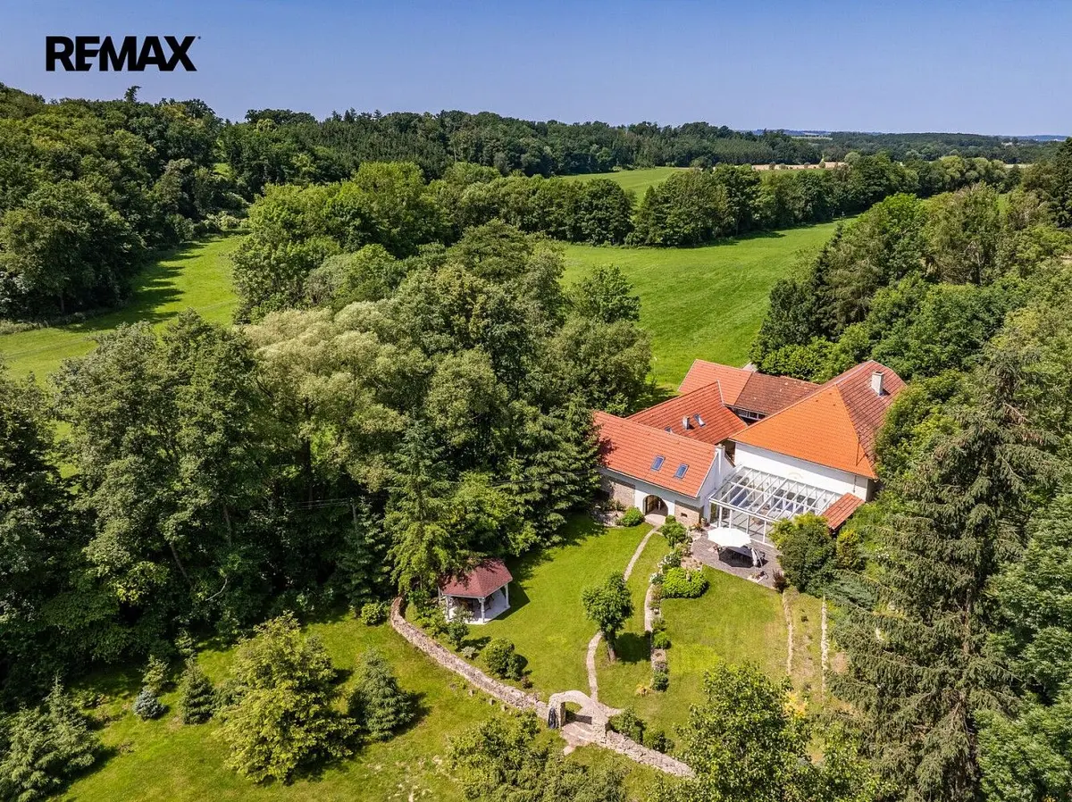 Prodej komerčního prostoru 786 m², Dolní Sloupnice · Sloupnice