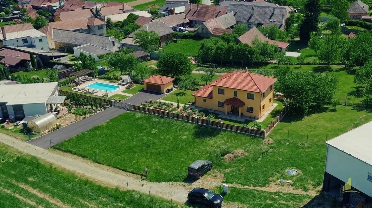 Prodej pozemku 1383 m², Prostějovičky