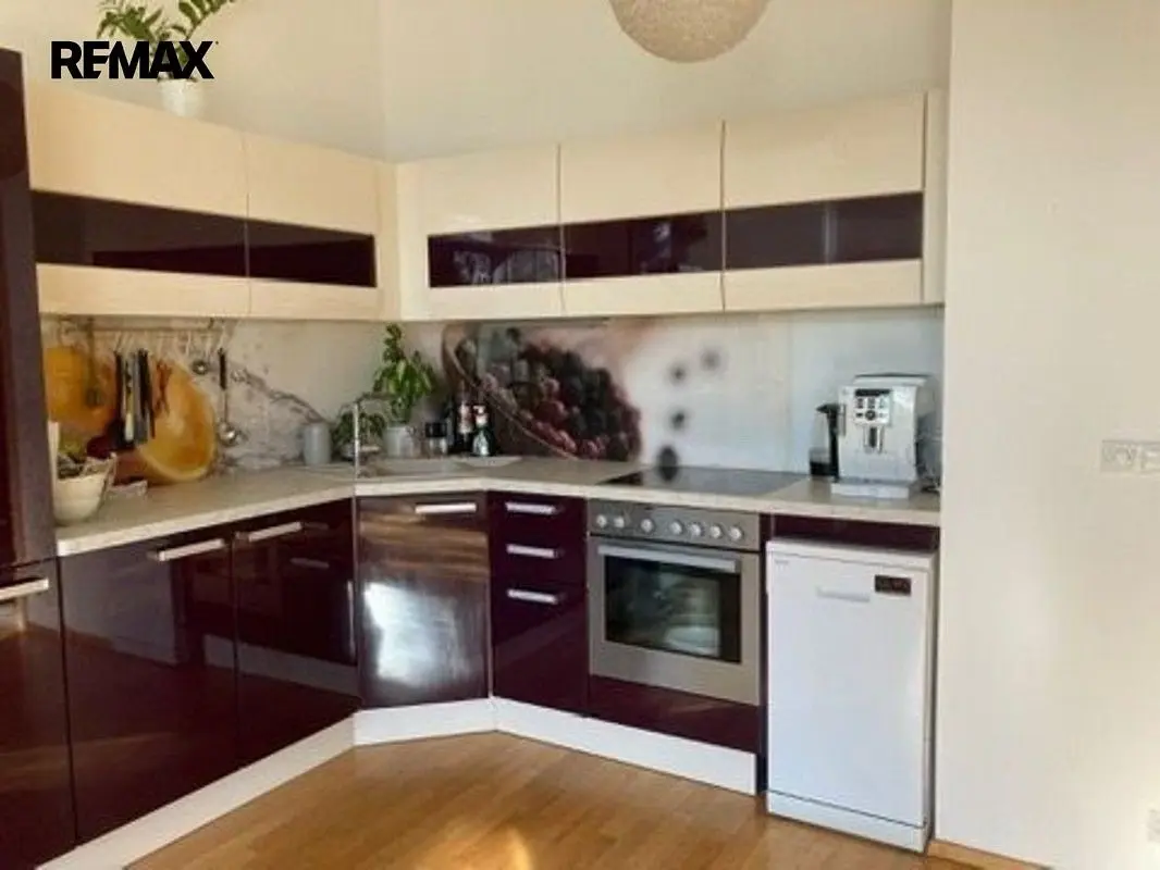 Pronájem bytu 2+kk 61 m², Mokropeská · Černošice