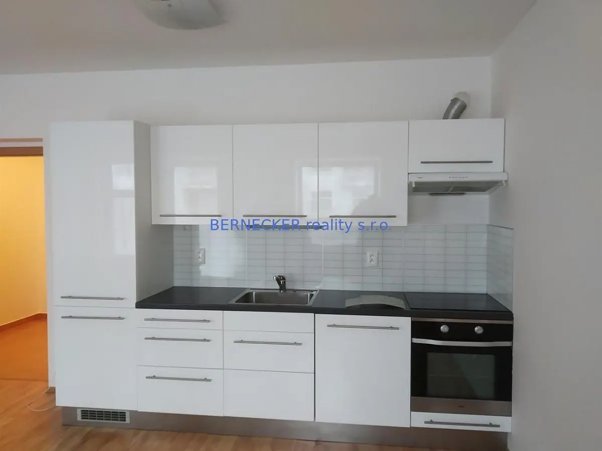 Pronájem bytu 1+kk 30 m², Malšovice · Hradec Králové