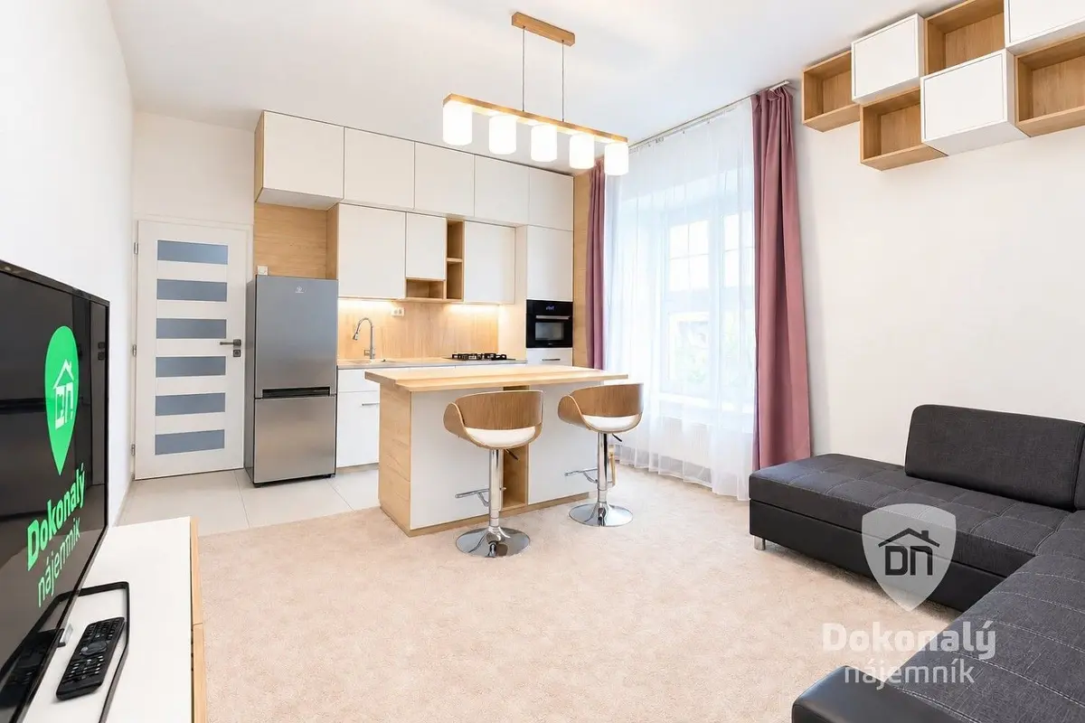 Pronájem bytu 2+kk 42 m², Nuselská · Michle