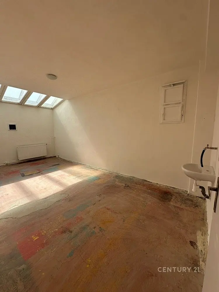 Pronájem nemovitosti 18 m², nám. Soukenné · Nové Město · Liberec