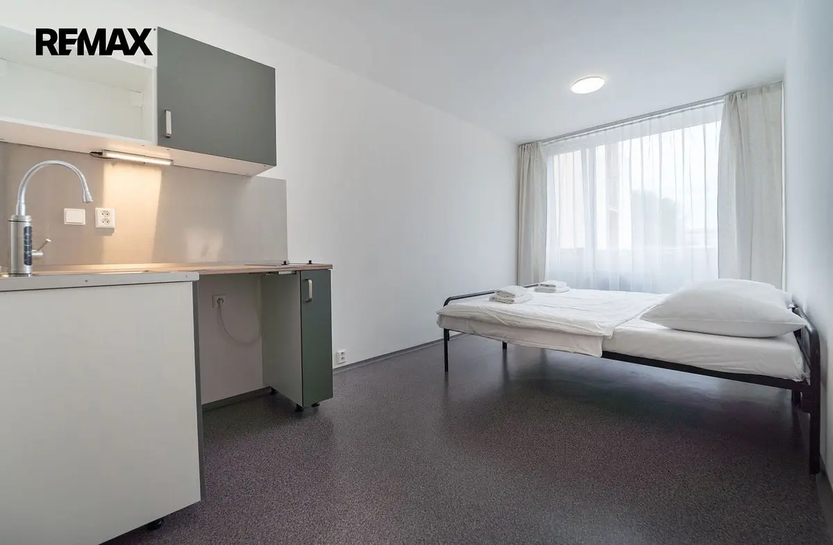 Pronájem bytu 1+kk 25 m², Chodov