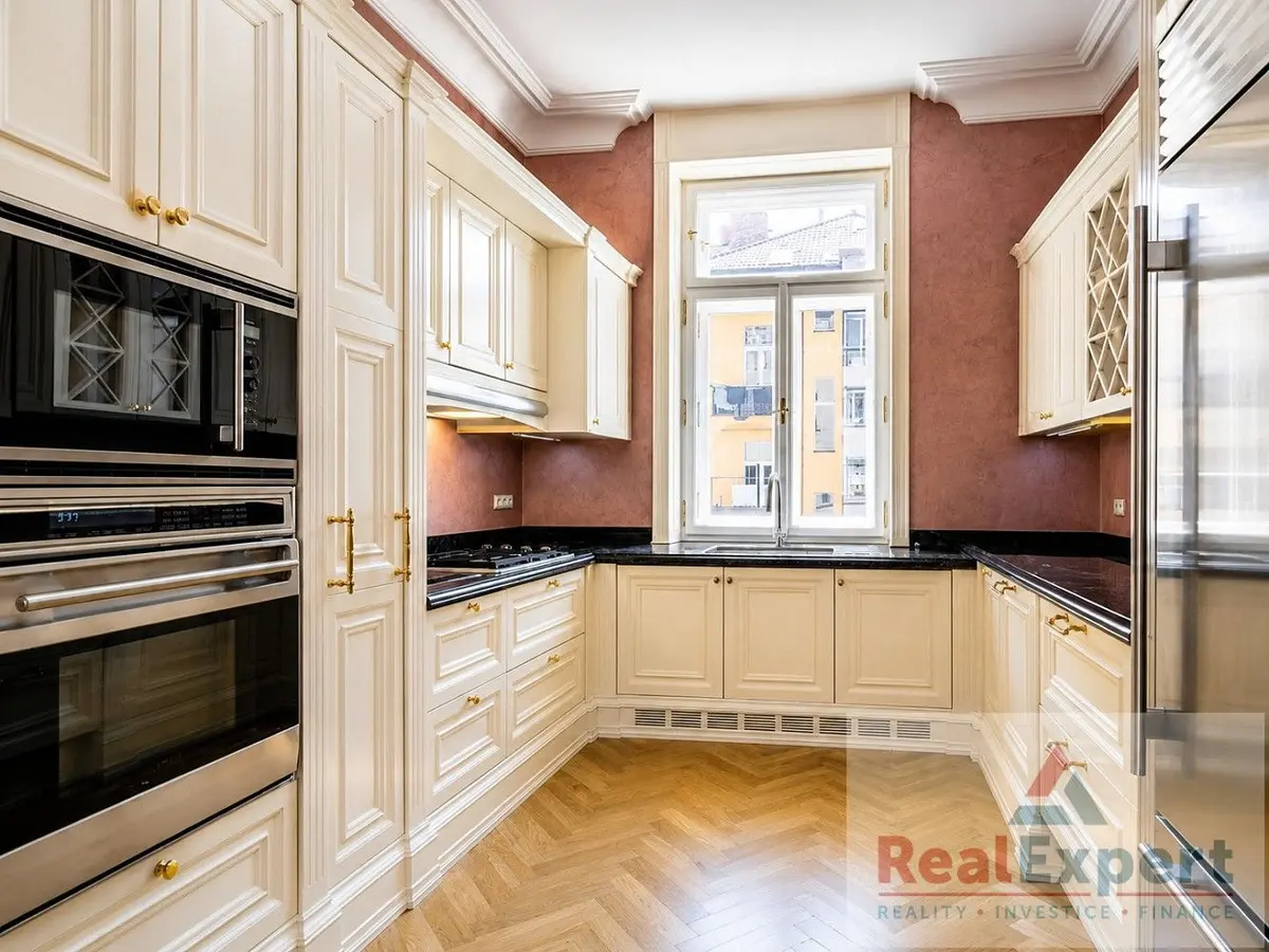 Prodej bytu 4+kk 136 m², Veleslavínova · Staré Město