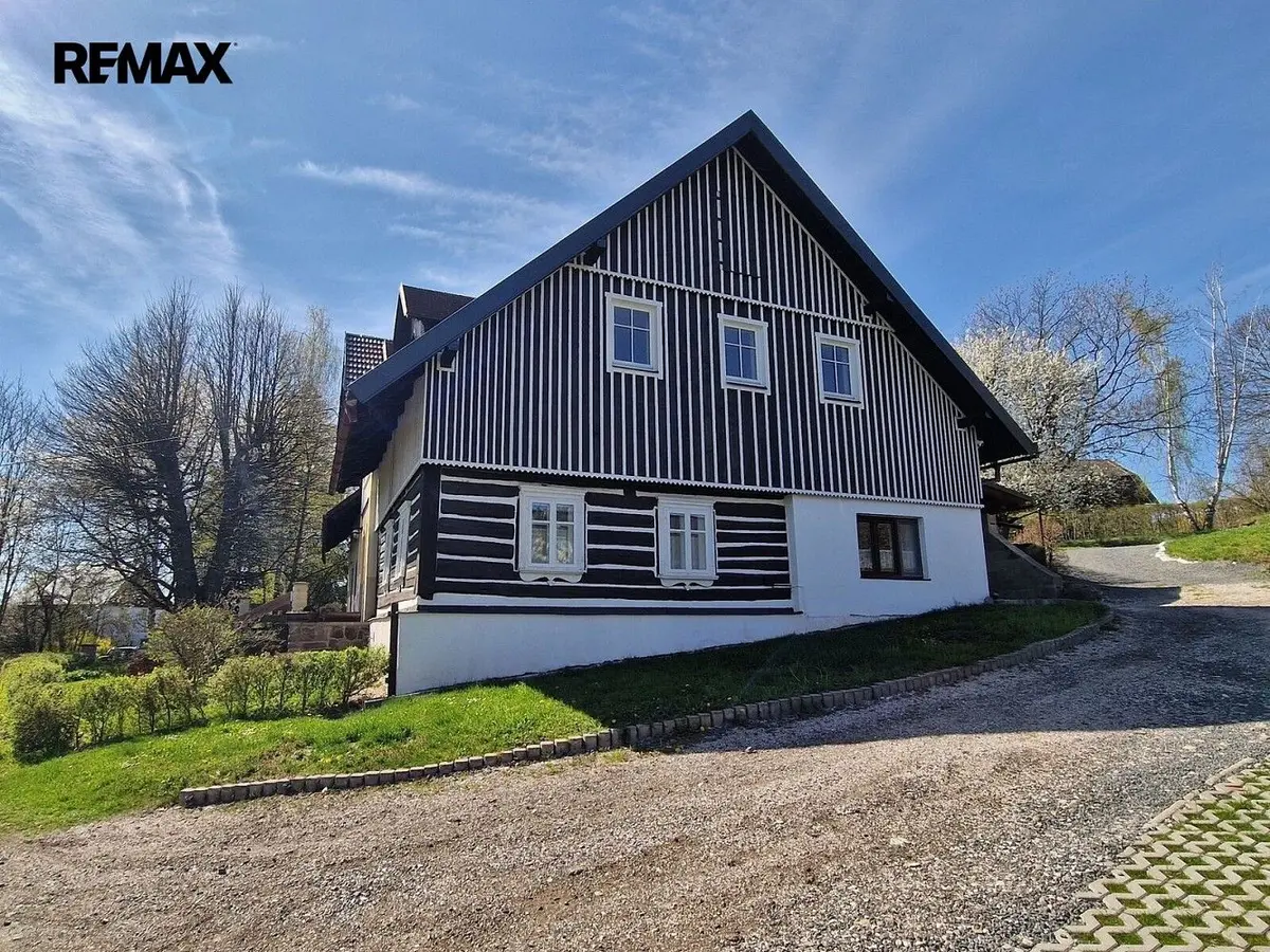 Prodej nemovitosti 316 m², Benešov u Semil