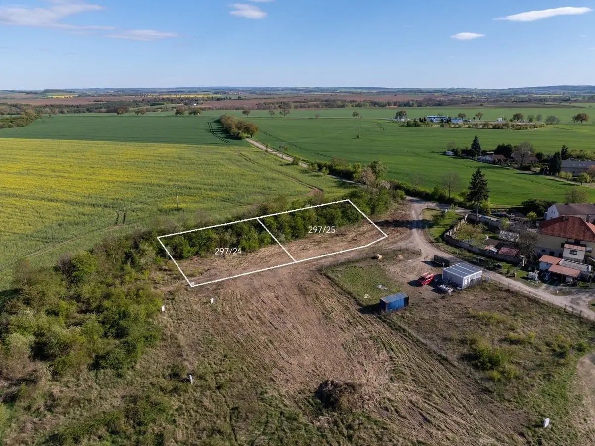 Prodej pozemku 1605 m², Vrbčany