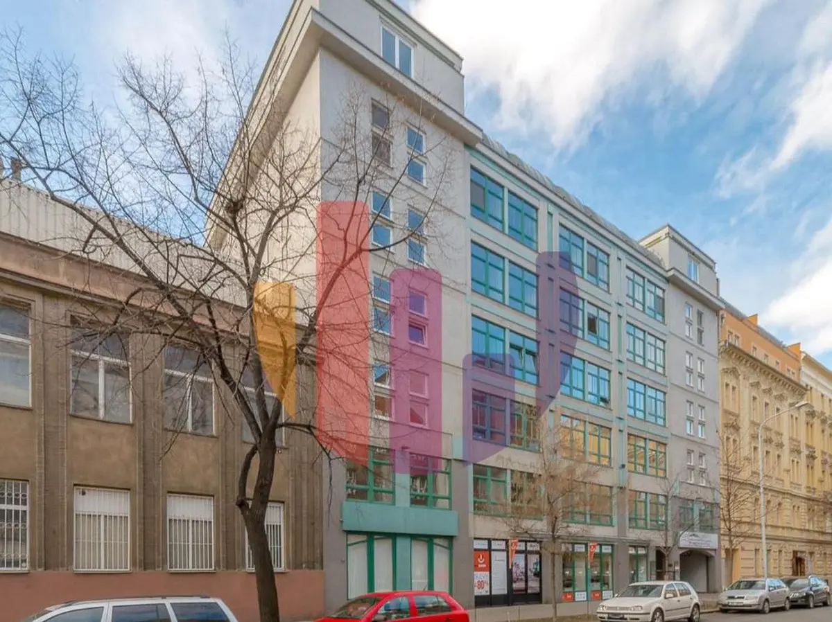 Pronájem komerčního prostoru 329 m², Na Maninách · Holešovice