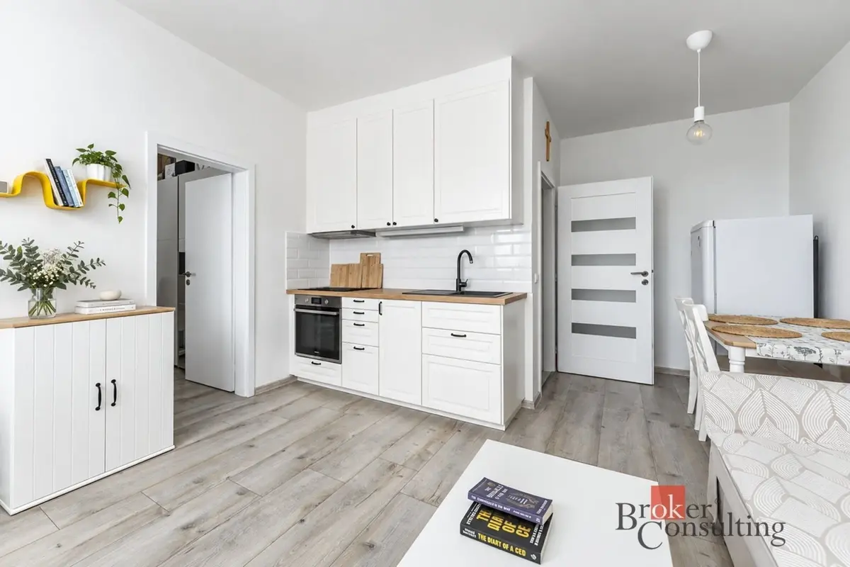 Pronájem bytu 2+kk 32 m², Lamačova · Hlubočepy