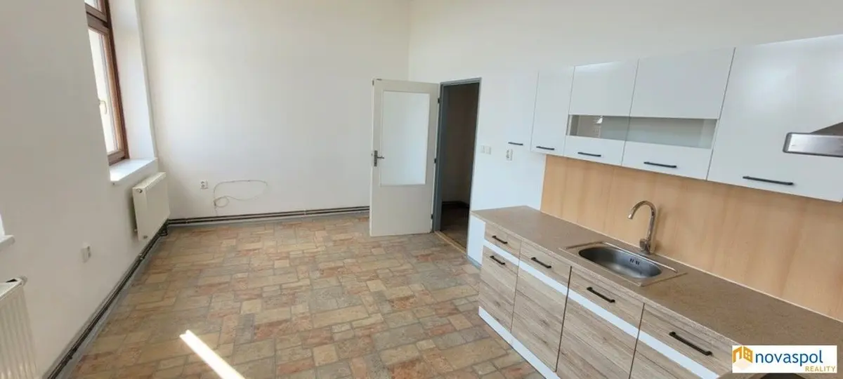 Pronájem bytu 2+1 78 m², nám. Jana Žižky z Trocnova · Čáslav