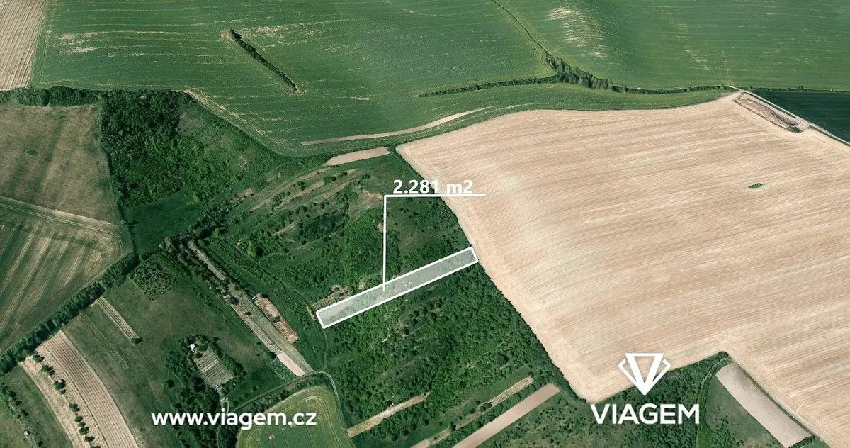 Prodej pozemku 2281 m², Nosislav